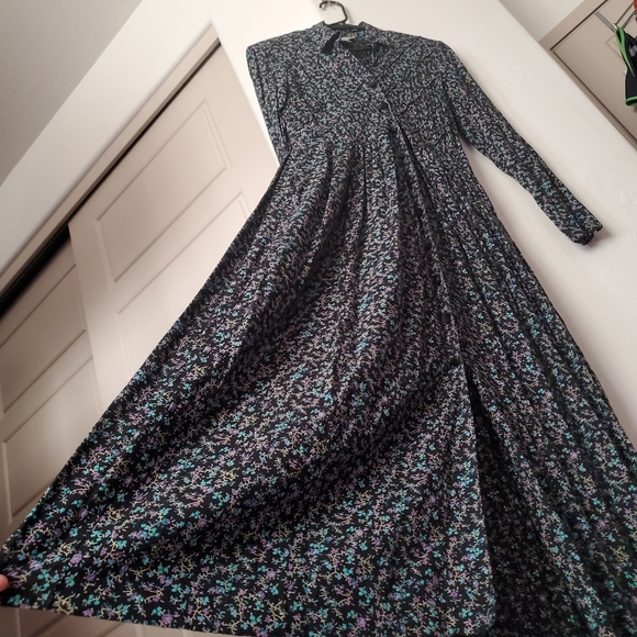 80's Vintage Goth Prairie Calico Maxi Dress - Picture 6 of 16